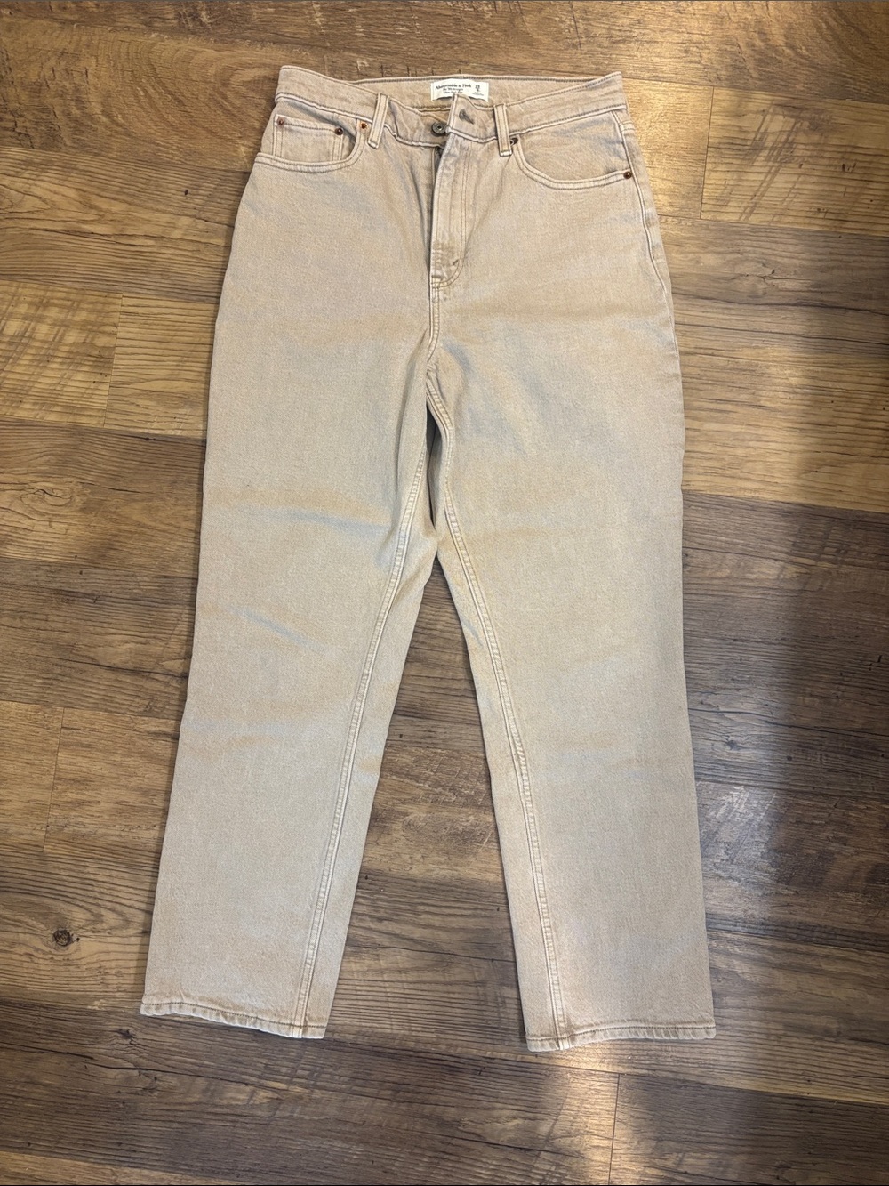 Abercrombie & Fitch Women’s High-Rise Beige Jeans